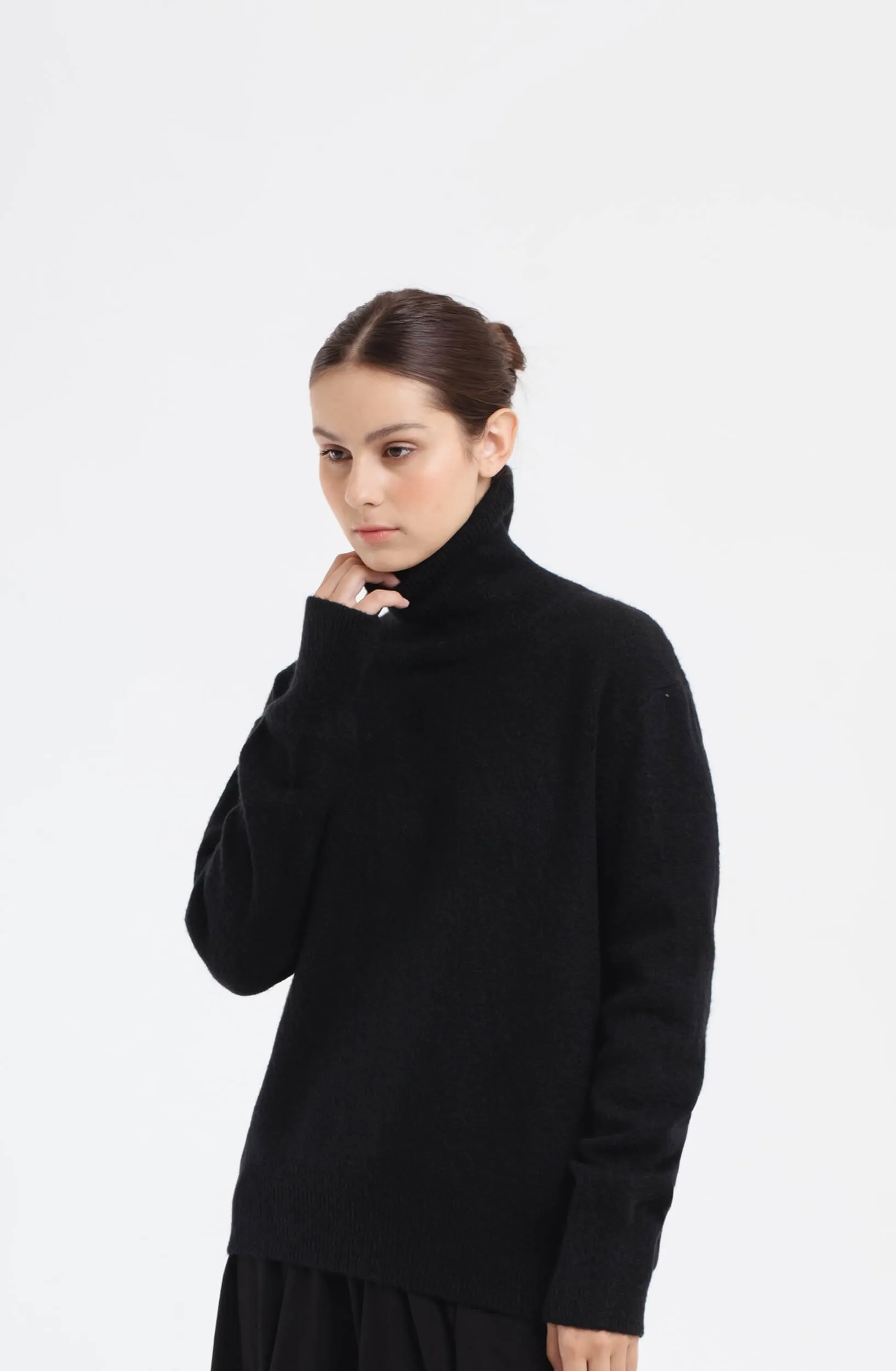 Black Oversized Knit Sweater