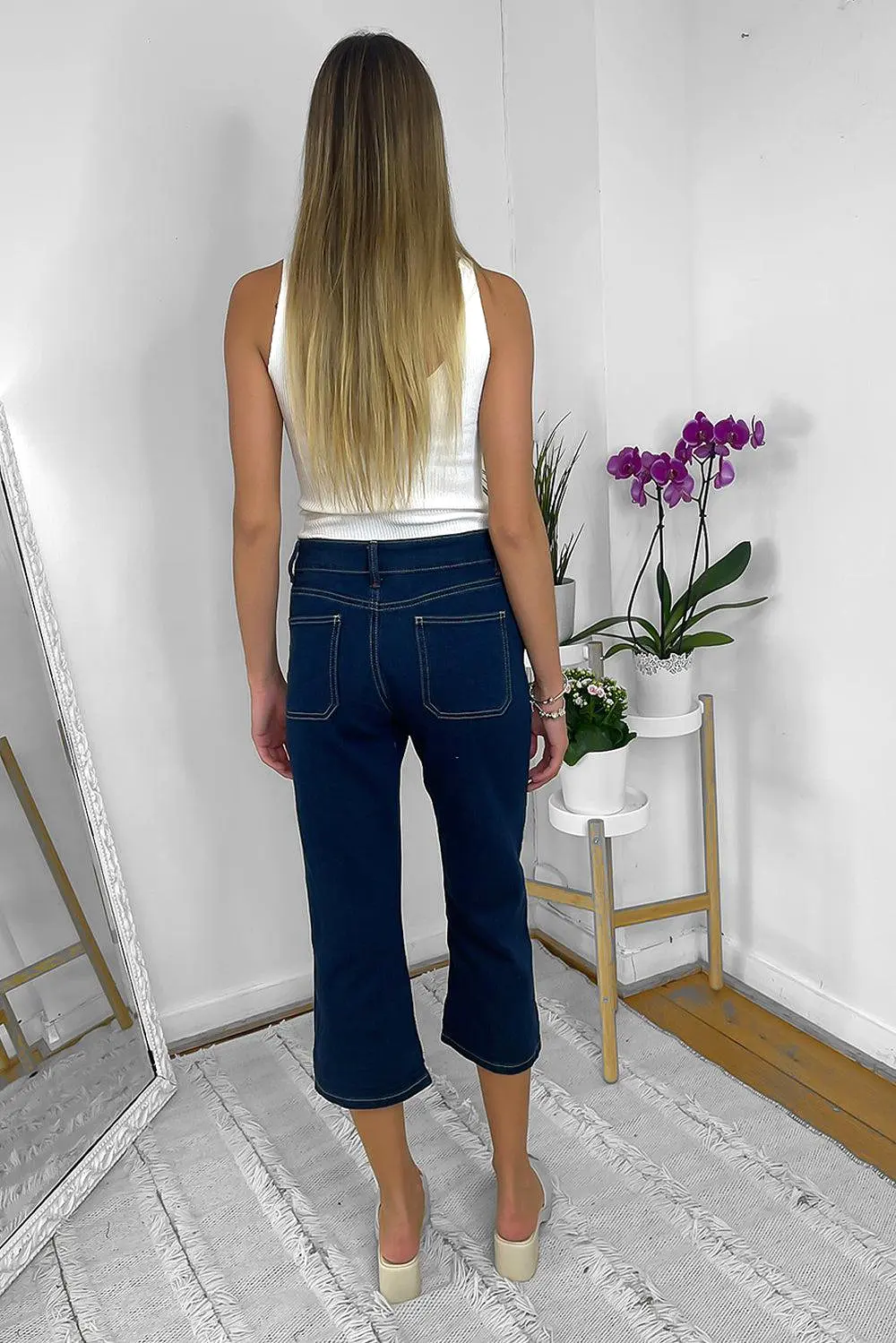 Contrast Stitch Large Pockets Cropped Jeans