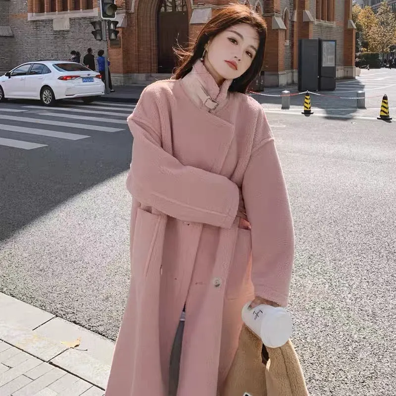 Designed lamb wool thickened coat for women 2023 winter atmospheric fur one-piece mid-length loose coat