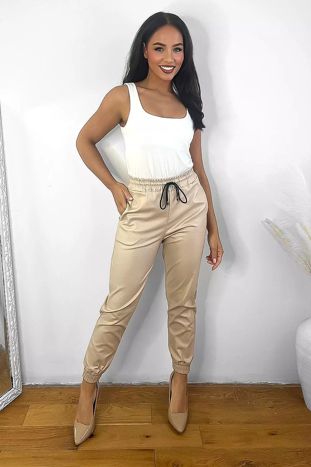 Elastic Waist And Cuffs Vegan Leather Cropped Trousers