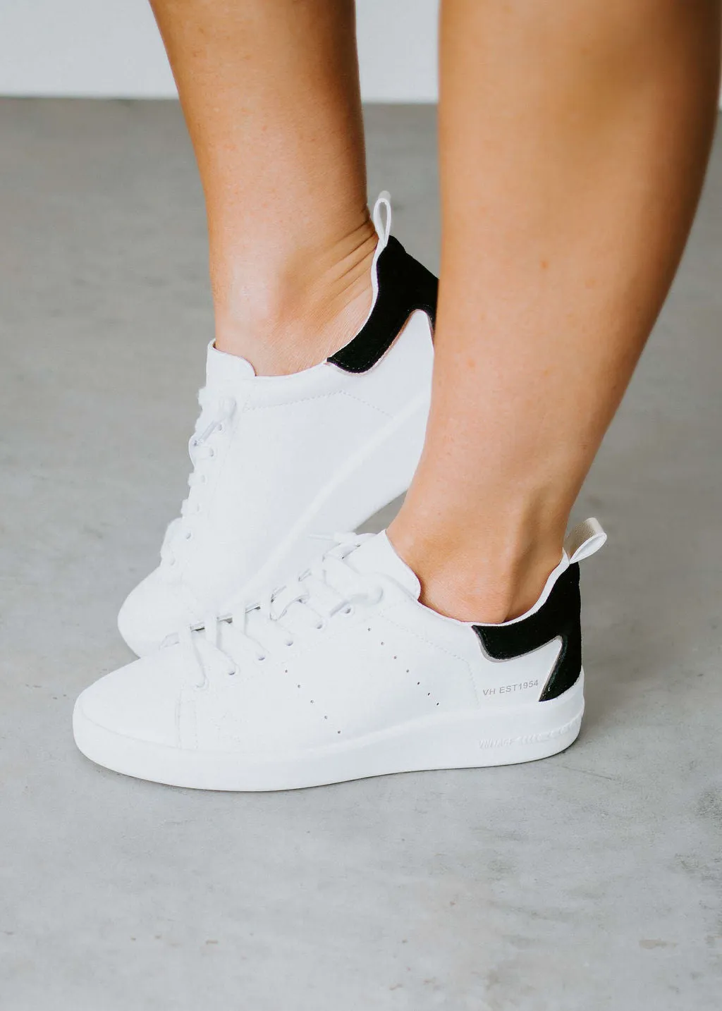 Estella Leather Sneaker