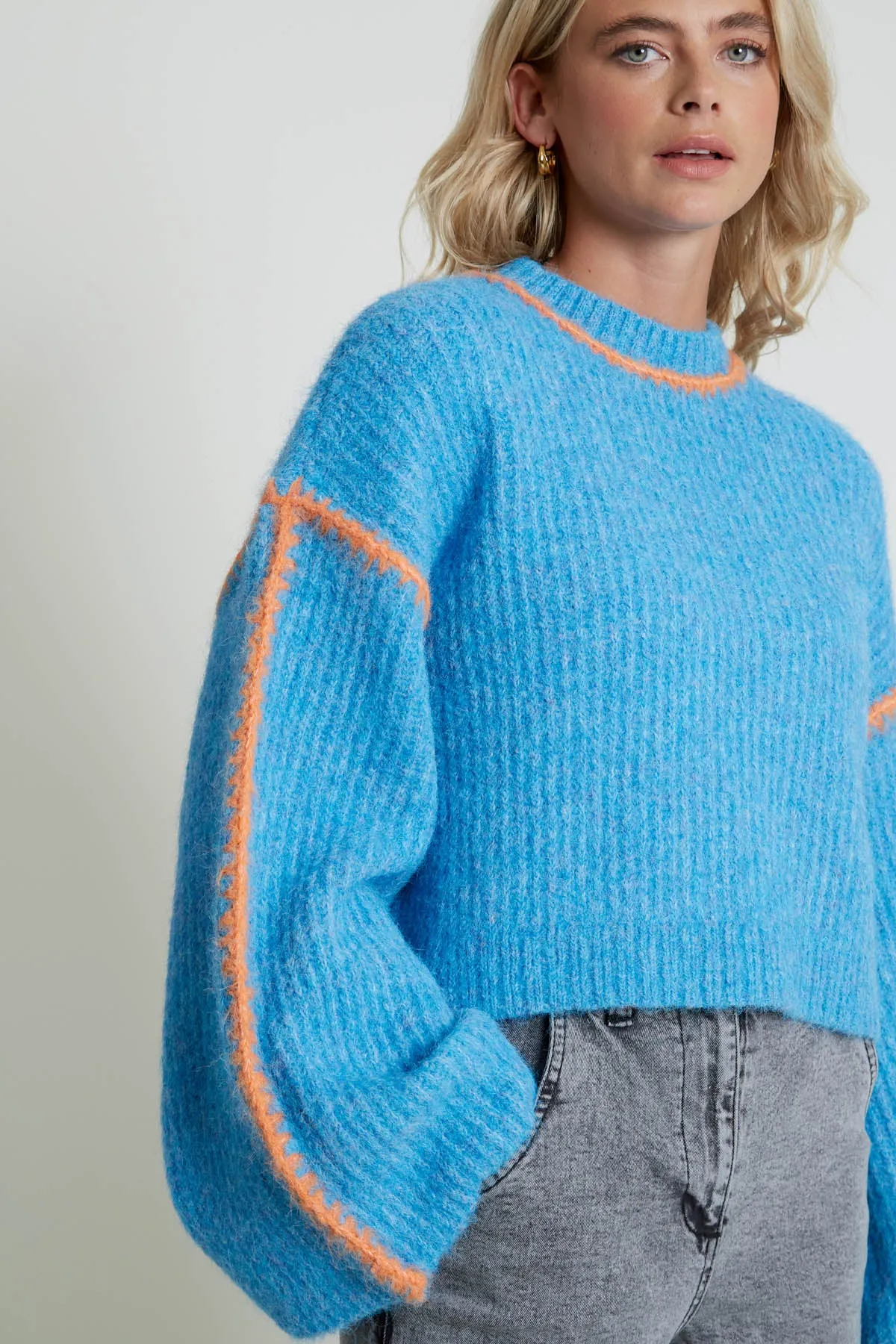 LENI KNITTED BELL SLEEVE JUMPER WITH CONTRAST HAND-STITCH DETAIL