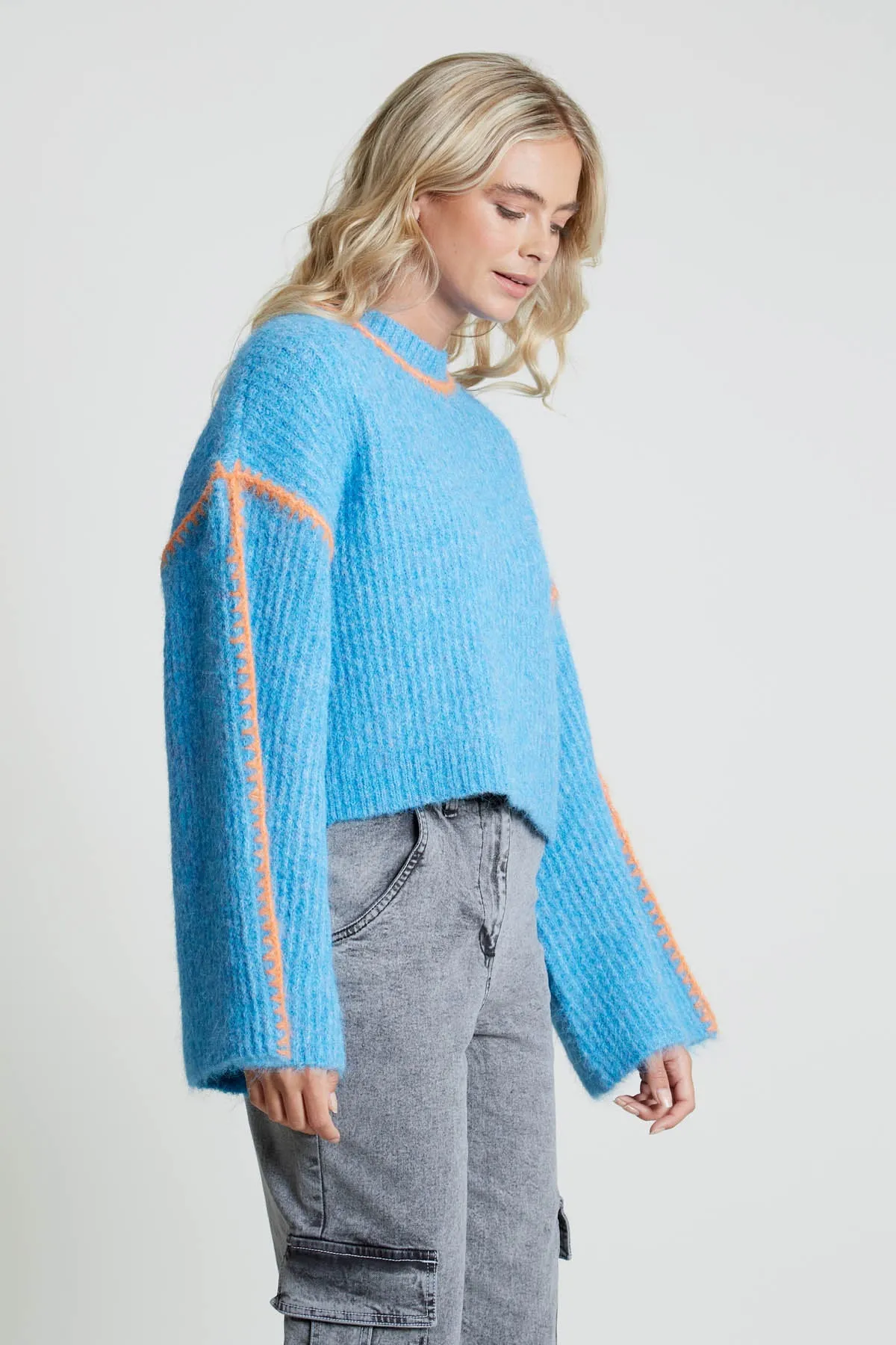 LENI KNITTED BELL SLEEVE JUMPER WITH CONTRAST HAND-STITCH DETAIL