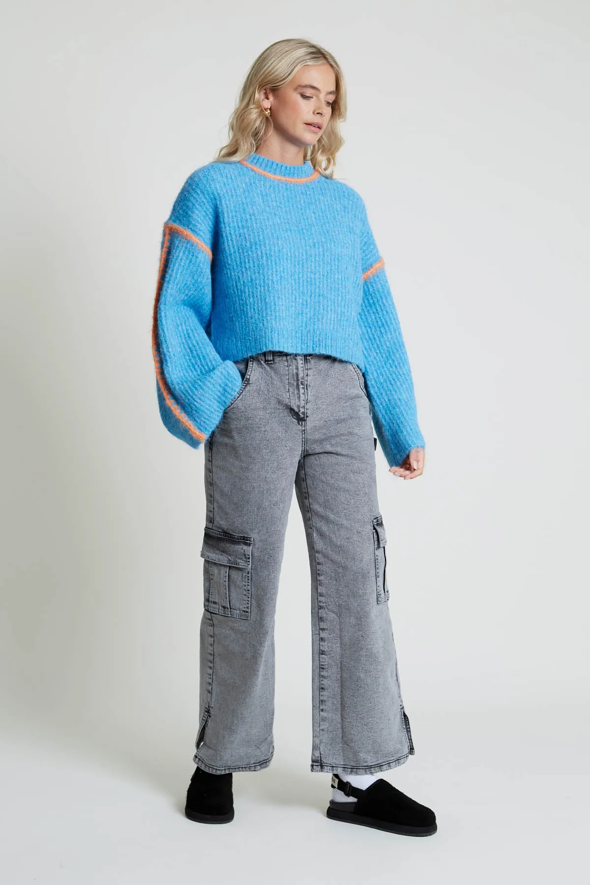 LENI KNITTED BELL SLEEVE JUMPER WITH CONTRAST HAND-STITCH DETAIL