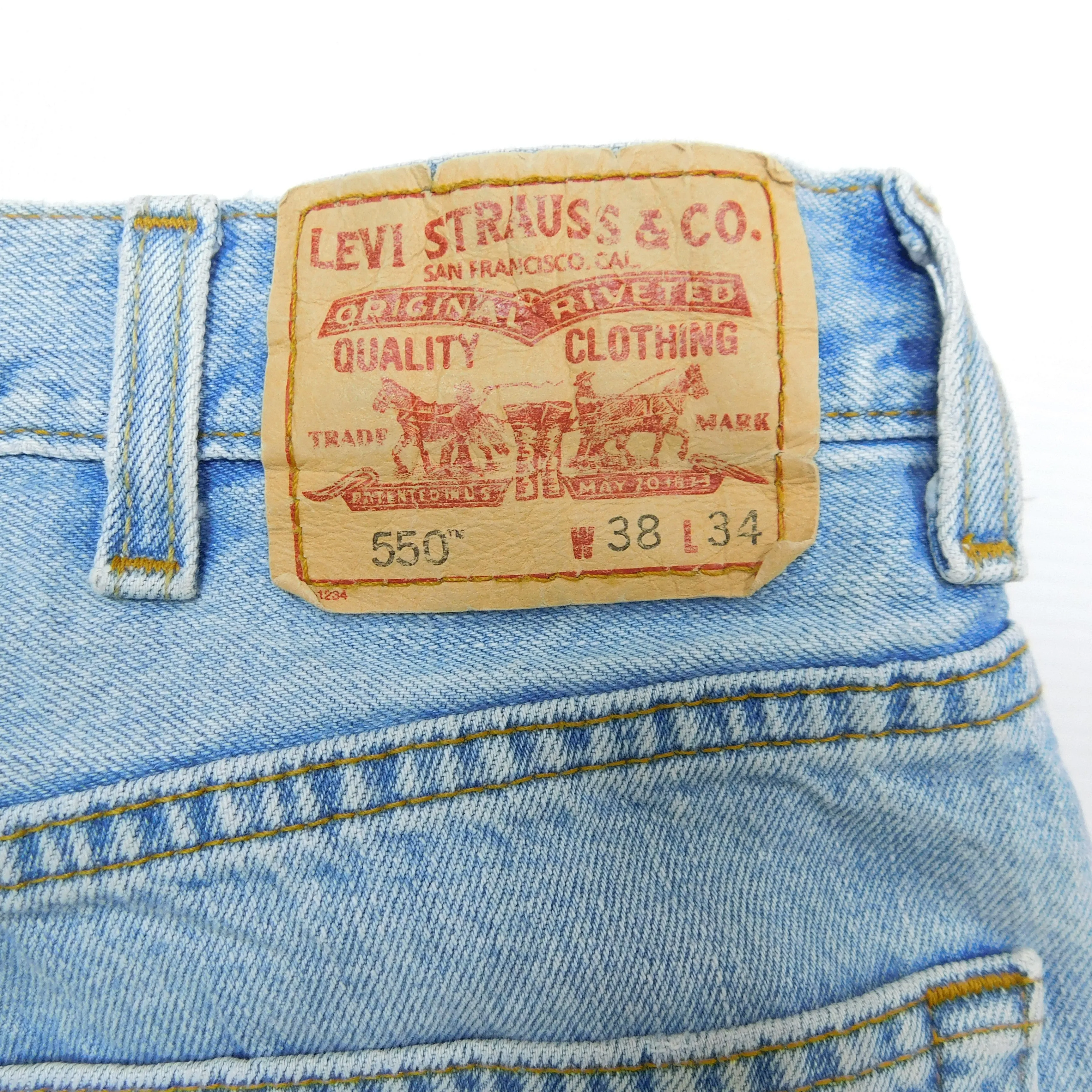 Levi's 550 Blue Jeans