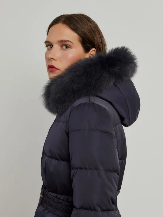 Long padded jacket with hood and fur