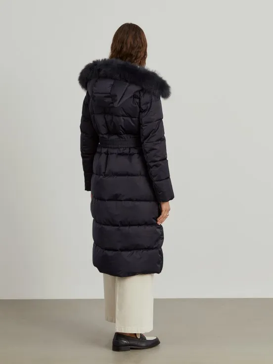 Long padded jacket with hood and fur