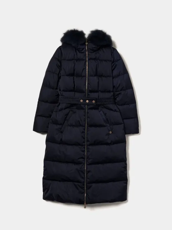 Long padded jacket with hood and fur