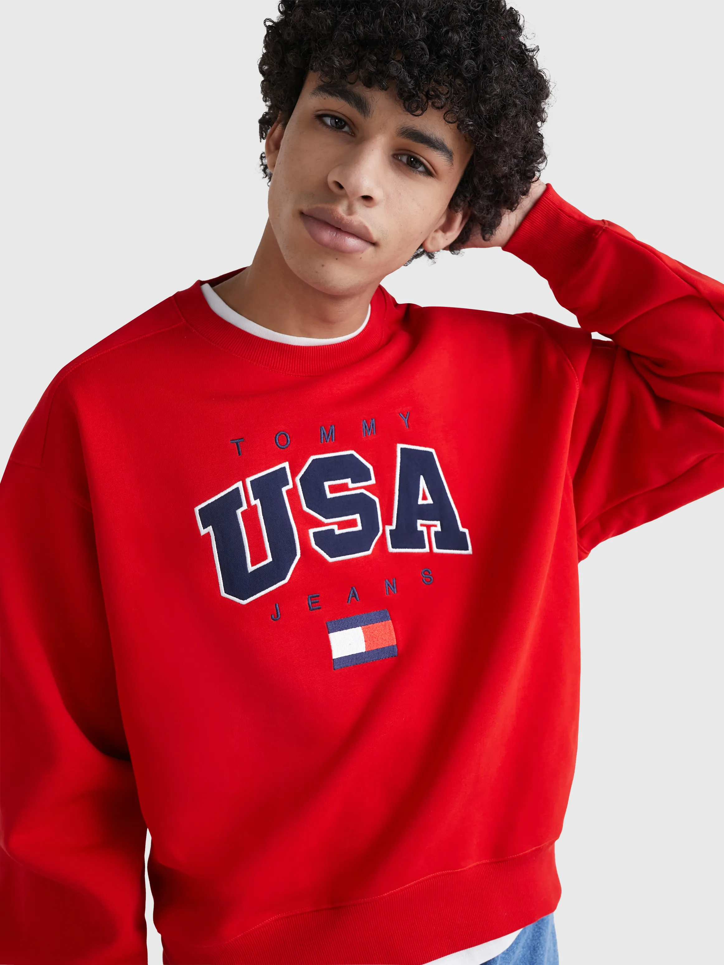 Modern Logo Boxy Fit Sweatshirt | Sweatshirts & Hoodies | Tommy Jeans