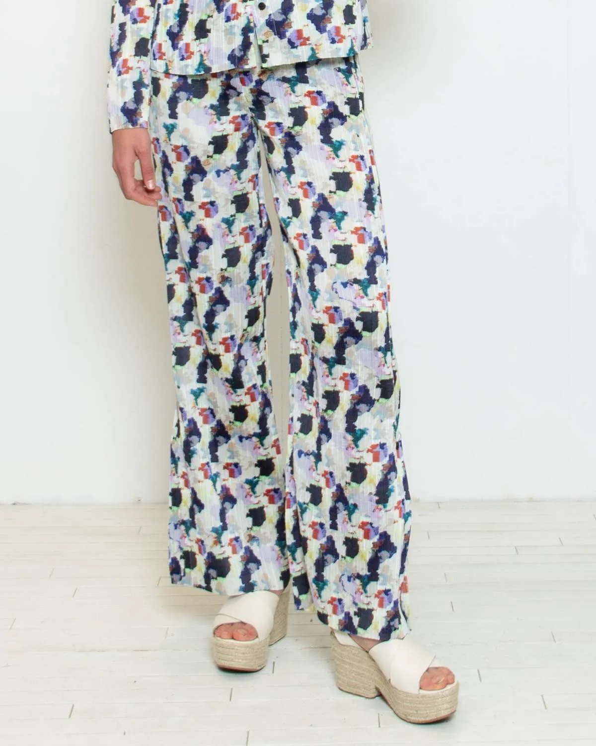 Remember Plisse Pant - Light Flowery Clouds