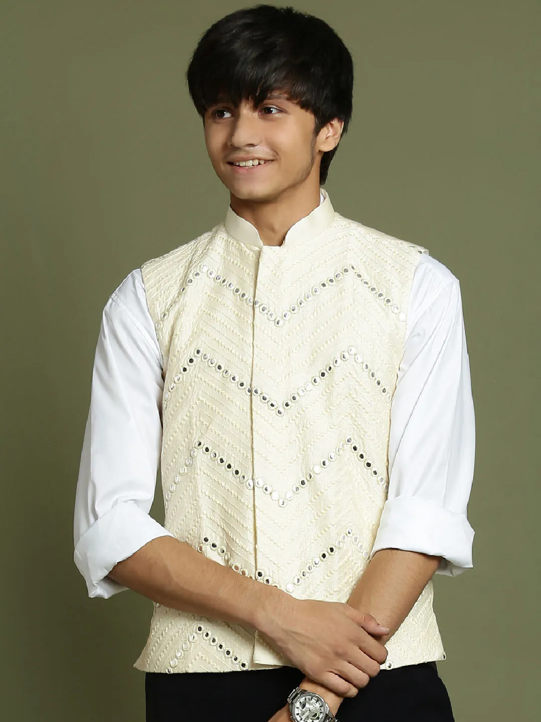 VASTRAMAY Boys' Cream Mirror Work Ethnic Jacket