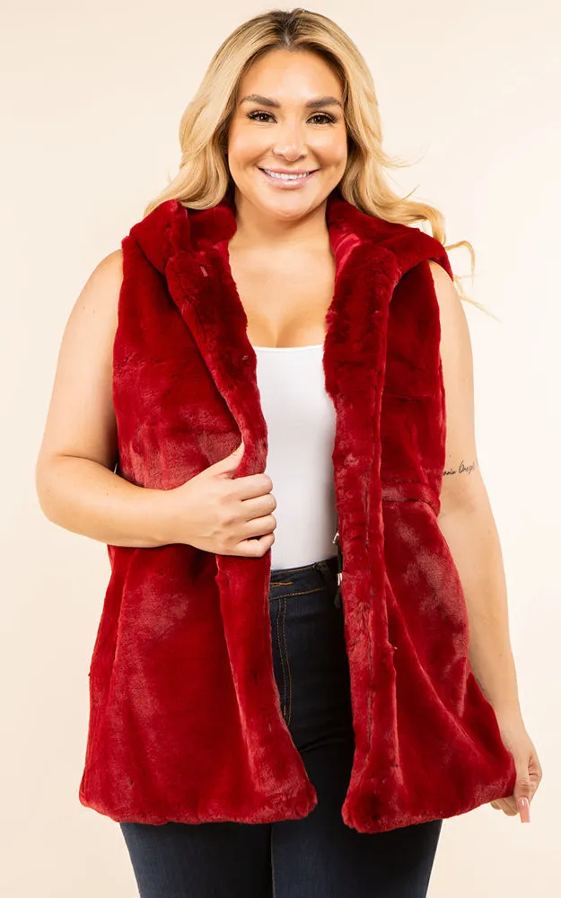 VP8482P Plus Size Faux Fur Solid Pocket Vest With Hood