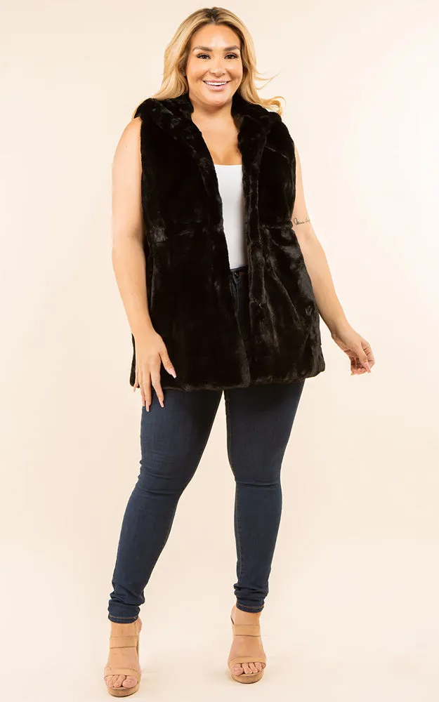 VP8482P Plus Size Faux Fur Solid Pocket Vest With Hood