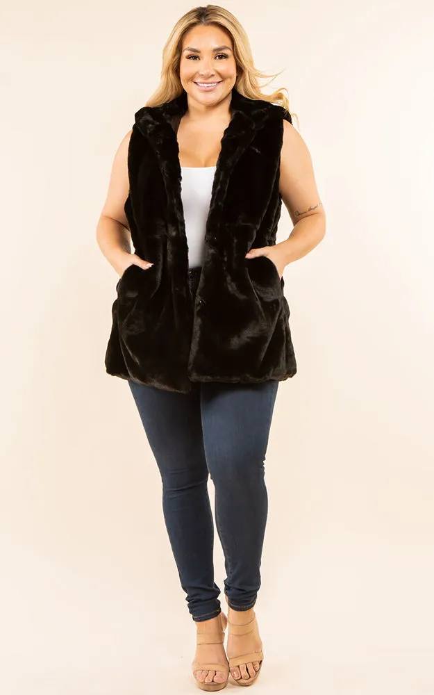 VP8482P Plus Size Faux Fur Solid Pocket Vest With Hood