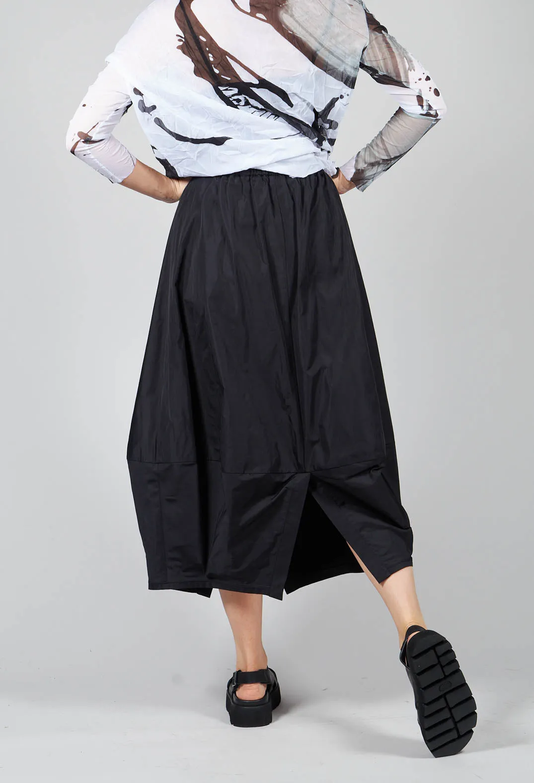 VRTI Skirt in Black