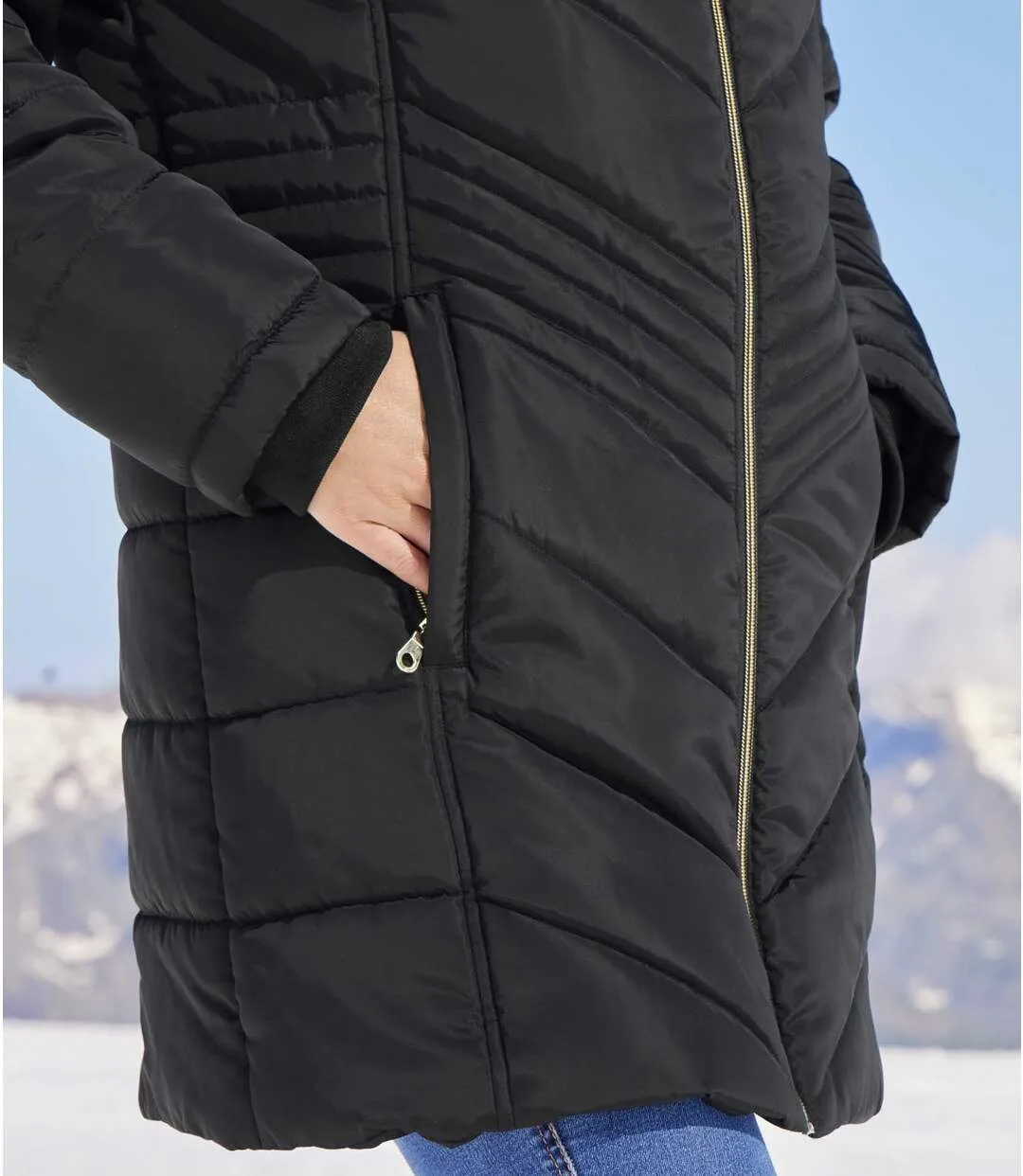 Women's Black Padded Jacket with Faux-Fur Hood - Water-Repellent  