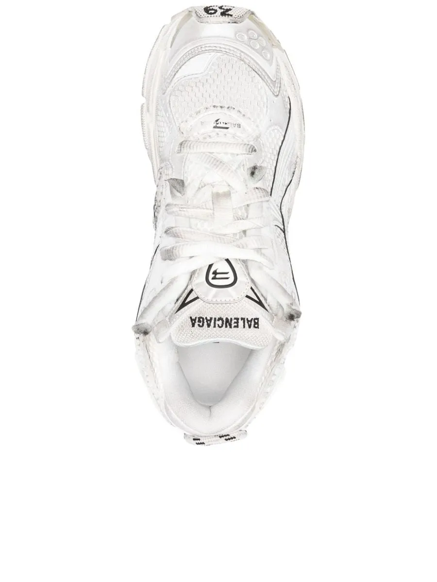 Women's Runner Sneaker in White