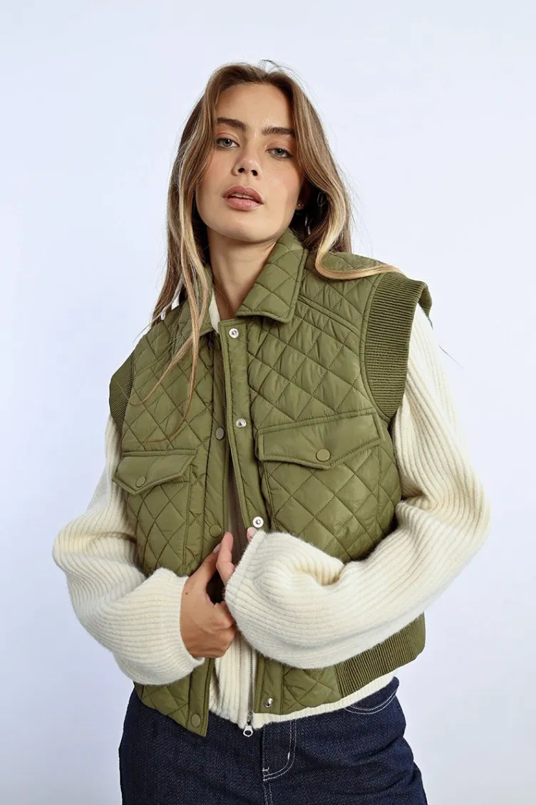 WOVEN SLEEVELESS PADDED JACKET